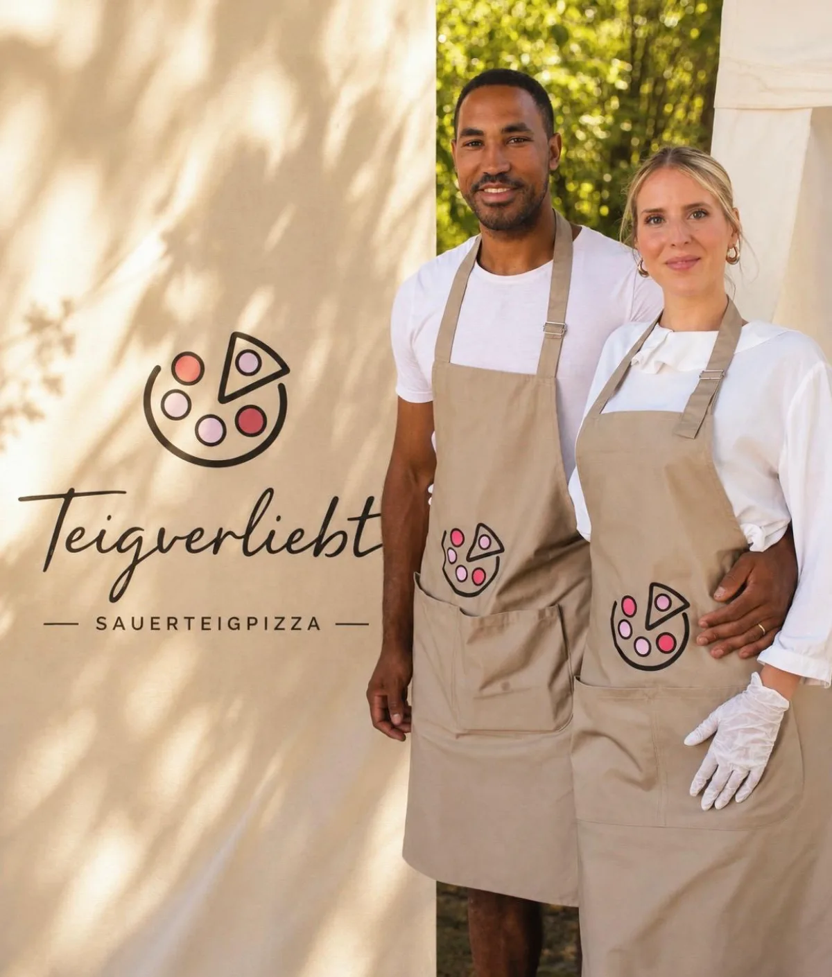 Elena und Team vor dem Teigverliebt-Foodtruck